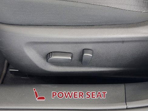 Used 2025 Nissan Altima 2.5 SV FWD image 15
