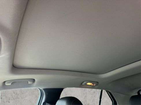 Used 2021 Buick Encore GX Essence w/ Experience Buick Package FWD image 29
