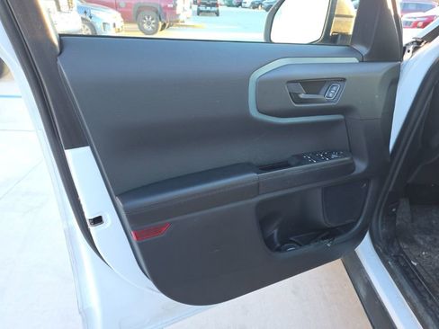 Used 2023 Ford Bronco Sport Badlands image 41