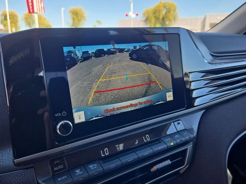 Used 2025 Toyota Camry LE image 22