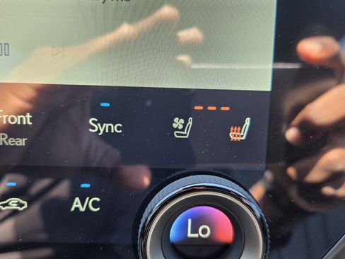 New 2026 Lexus TX 500h AWD image 25