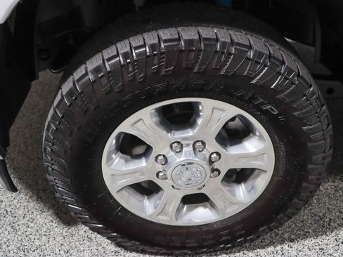 Used 2024 RAM 2500 Big Horn w/ Off Road Package AWD/4WD image 11