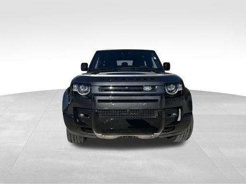 New 2024 Land Rover Defender 90 V8 image 2