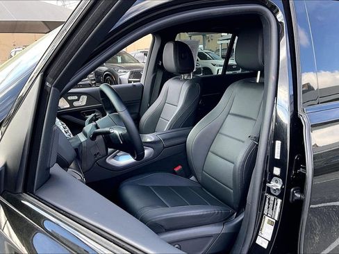 Used 2025 Mercedes-Benz GLE 350 4MATIC image 35