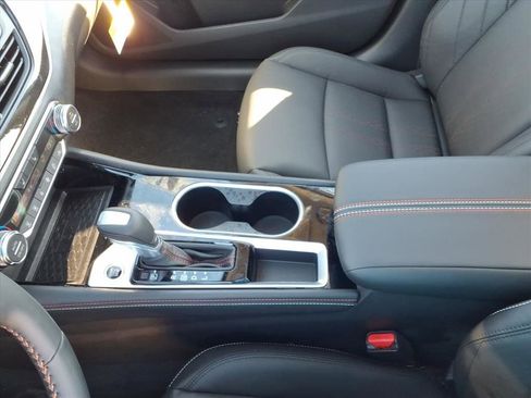 New 2025 Nissan Altima 2.5 SR image 16