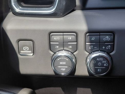 Used 2024 GMC Sierra 1500 Denali AWD/4WD image 21