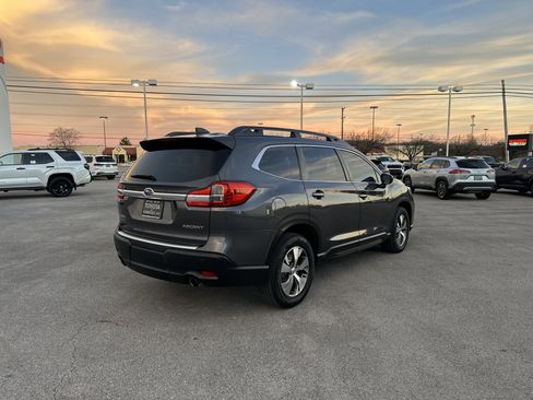 Used 2021 Subaru Ascent Premium w/ Convenience Package image 5