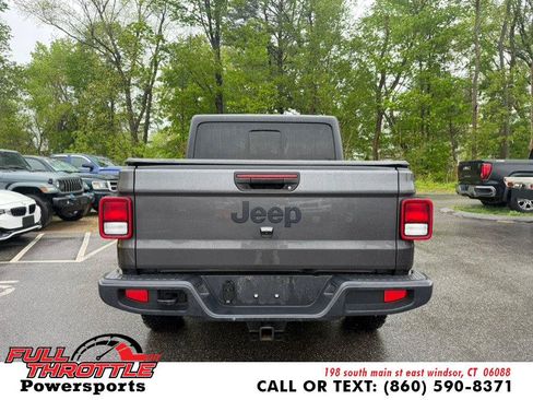 Used 2023 Jeep Gladiator Sport AWD/4WD image 8
