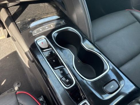 Used 2023 Buick Envision Essence w/ Sport Touring Package image 21