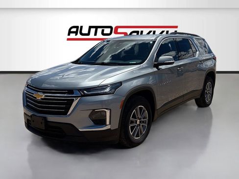 Used 2023 Chevrolet Traverse LT w/ LPO, Floor Liner Package AWD/4WD image 3