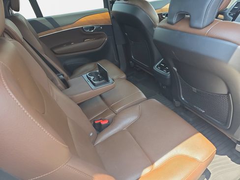 Used 2023 Volvo XC90 B6 Plus w/ Protection Package Premier AWD/4WD image 11