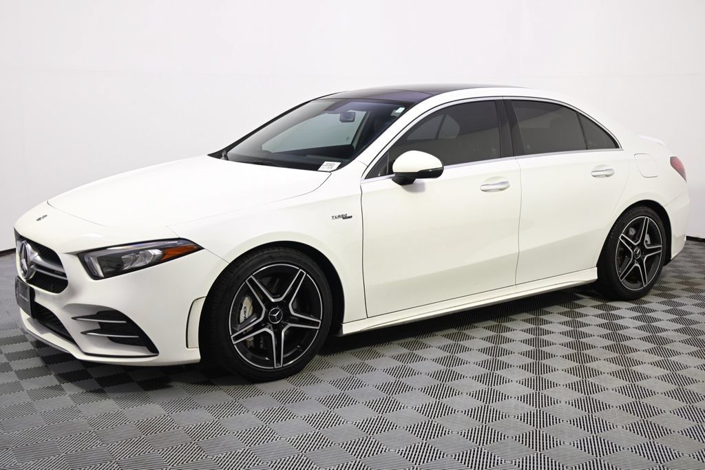 Used 2020 Mercedes-Benz A 35 AMG 4MATIC image 2