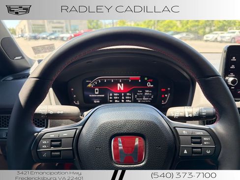 Used 2025 Honda Civic Type R image 5