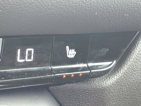 Used 2025 Chevrolet Blazer LT AWD/4WD image 7