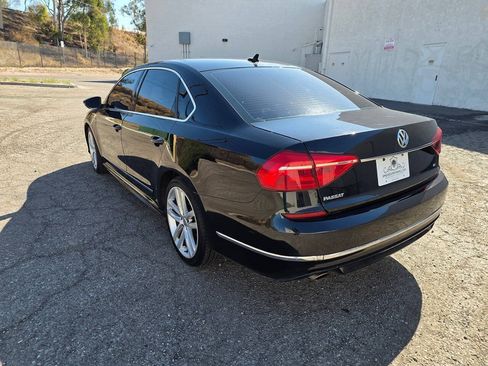 Used 2017 Volkswagen Passat 1.8T R-Line FWD image 13