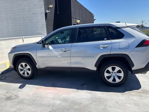 Used 2023 Toyota RAV4 LE FWD image 9