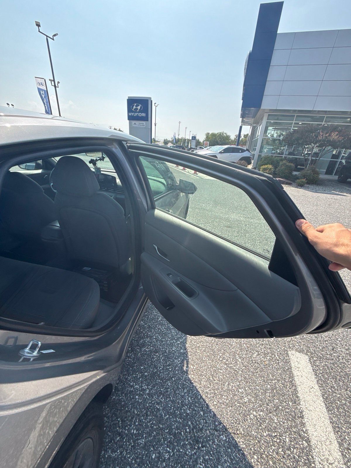 Used 2023 Hyundai Elantra SEL FWD image 19