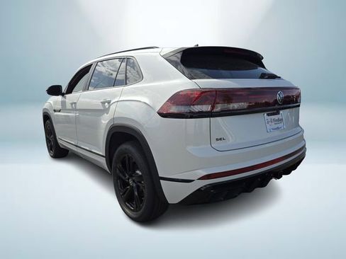 New 2026 Volkswagen Atlas Cross Sport SEL R-Line image 3