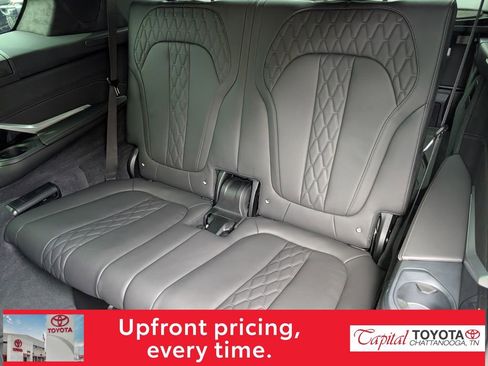 Used 2024 BMW ALPINA XB7 AWD/4WD image 13