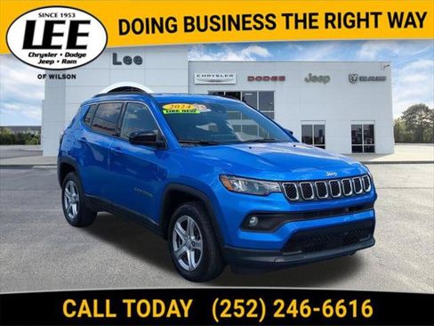 Certified 2024 Jeep Compass Latitude AWD/4WD image 1