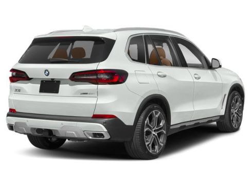 Used 2023 BMW X5 xDrive40i w/ M Sport Package AWD/4WD image 2