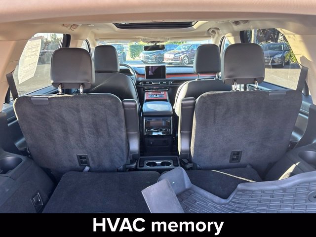 Used 2024 Lincoln Aviator Reserve w/ Equipment Group 201A AWD/4WD image 29