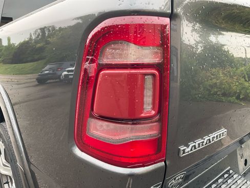 Used 2022 RAM 1500 Laramie AWD/4WD image 32