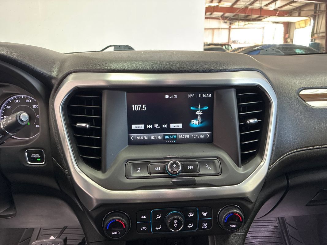 Used 2018 GMC Acadia SLE AWD/4WD image 16