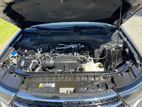 Used 2021 Ford Explorer XLT w/ Equipment Group 202A image 33