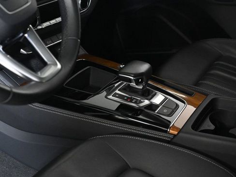 Certified 2023 Audi Q5 2.0T Premium Plus w/ Premium Plus Package image 19