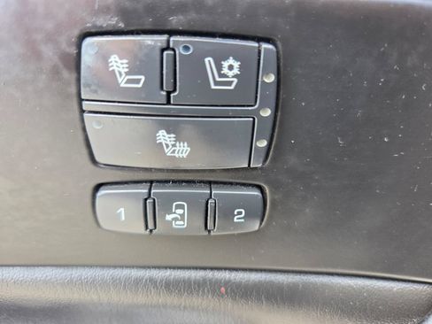Used 2008 Cadillac DTS FWD image 15