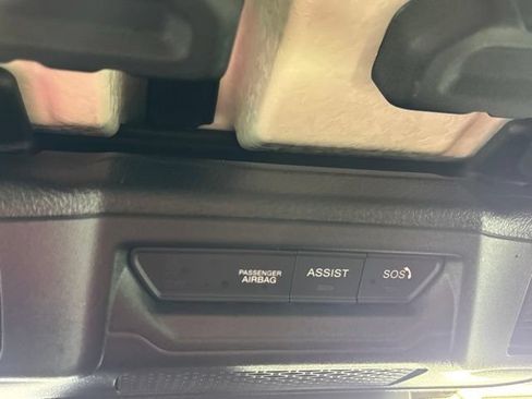 Used 2024 Jeep Wrangler Unlimited Rubicon w/ Technology Group AWD/4WD image 43