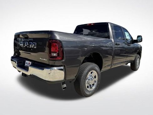 New 2026 RAM 2500 Tradesman w/ Chrome Appearance Group AWD/4WD image 8