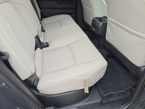 Used 2025 Toyota Tacoma Limited AWD/4WD image 12