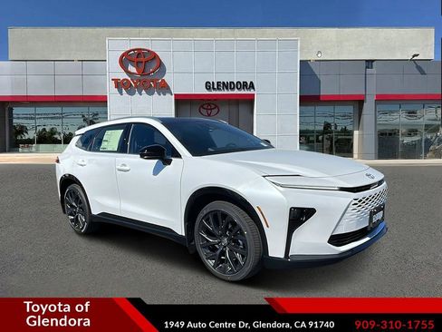 New 2026 Toyota Crown Signia image 1