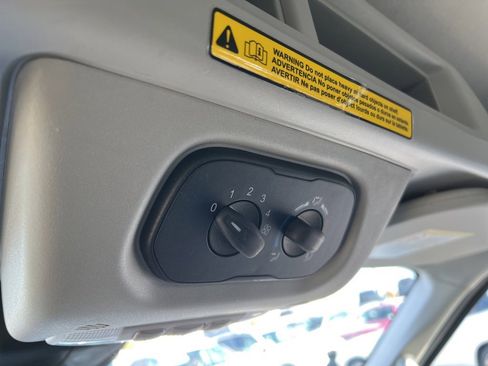 Used 2016 Ford Transit 350 XLT image 22