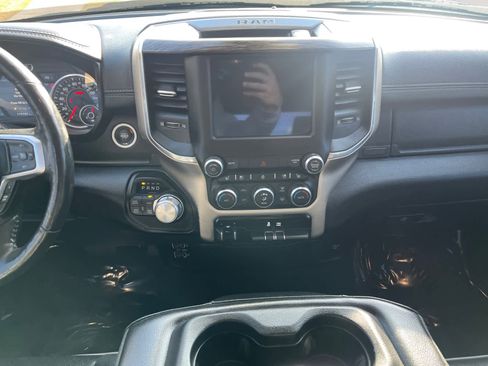 Used 2019 RAM 1500 Laramie image 11