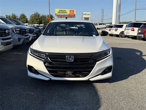 Used 2022 Honda Accord Sport image 10
