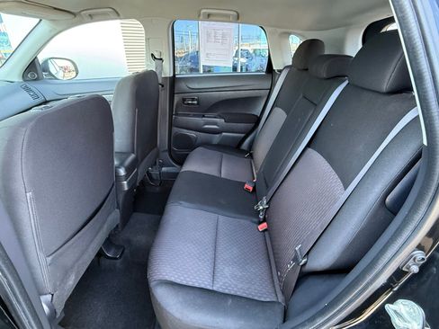 Used 2019 Mitsubishi Outlander Sport ES FWD image 13
