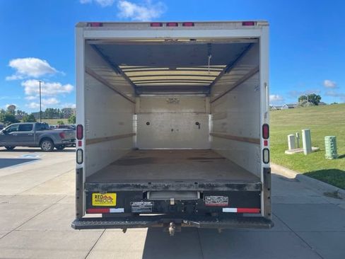 Used 2008 Ford E-350 and Econoline 350 Super Duty RWD image 4