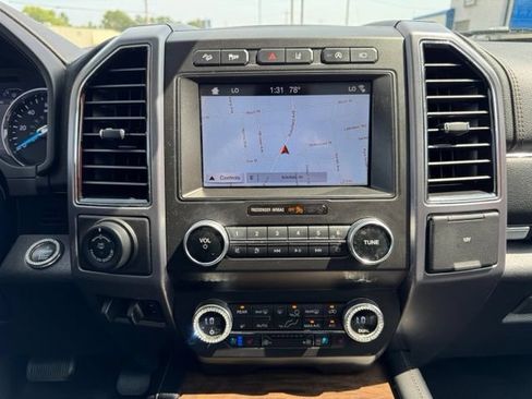 Used 2019 Ford Expedition Max Platinum AWD/4WD image 19