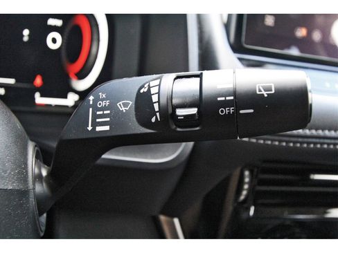 Certified 2024 Nissan Rogue SL w/ SL Premium Package image 20