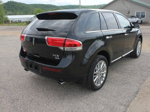 Used 2013 Lincoln MKX AWD image 5