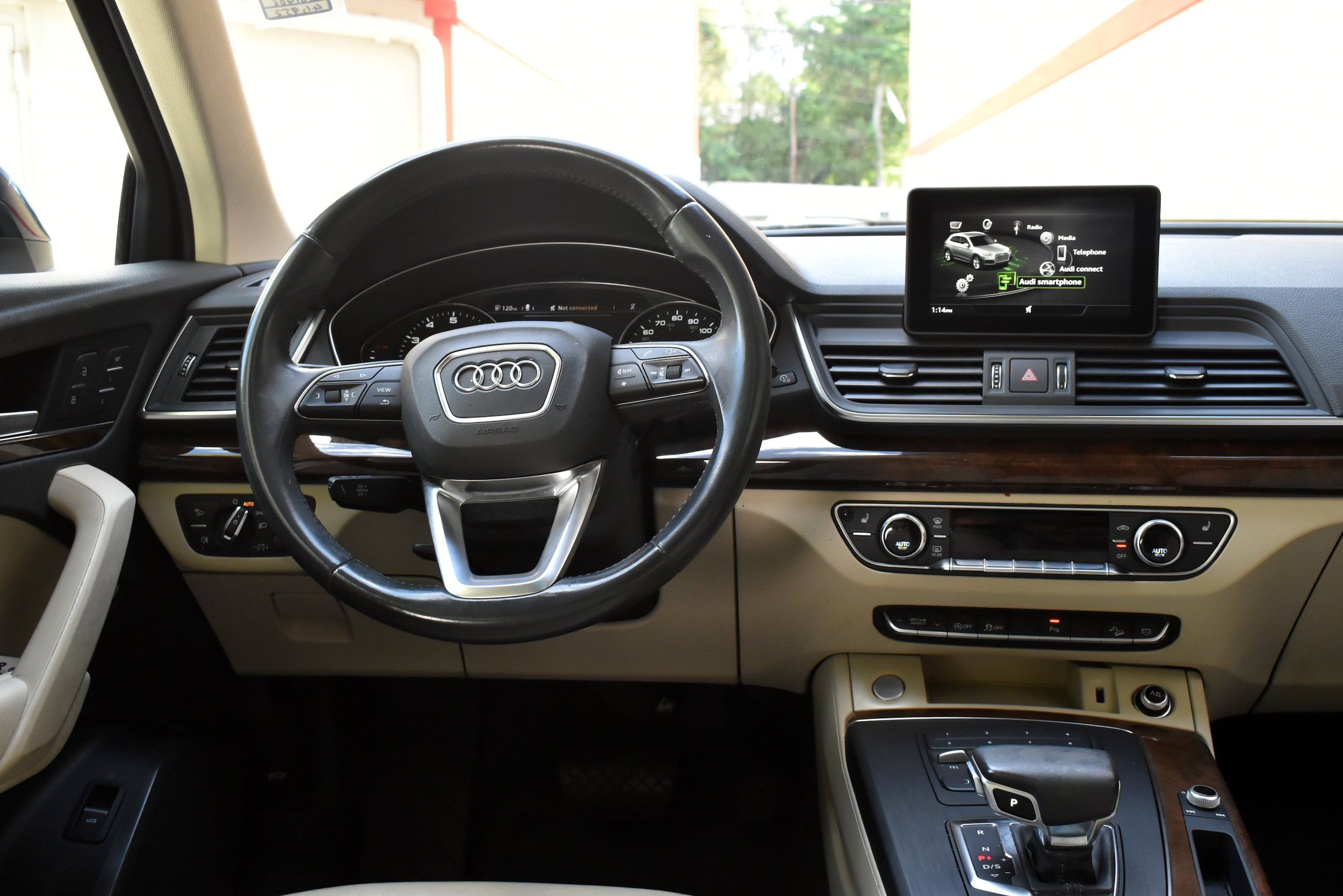 Used 2020 Audi Q5 2.0T Premium w/ Convenience Package AWD/4WD image 22