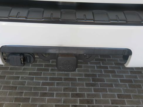Used 2012 Toyota Sequoia Platinum AWD/4WD image 73