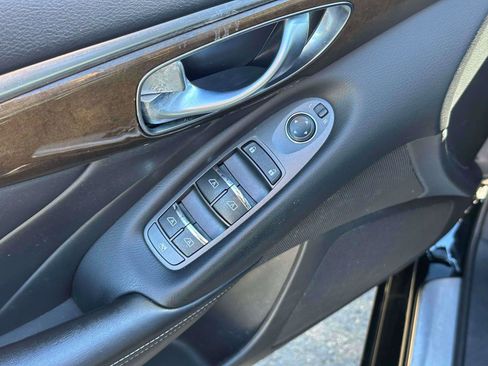 Used 2019 INFINITI Q50 Luxe w/ Essential Package (3.0T Luxe) image 16