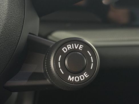 Certified 2026 Porsche Cayenne Coupe AWD/4WD image 26