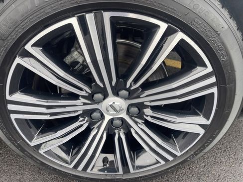 Used 2022 Volvo S60 B5 Inscription image 11