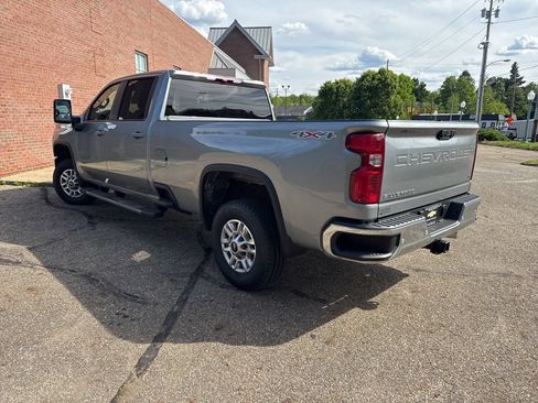 Used 2025 Chevrolet Silverado 2500 LT w/ Safety Package AWD/4WD image 5