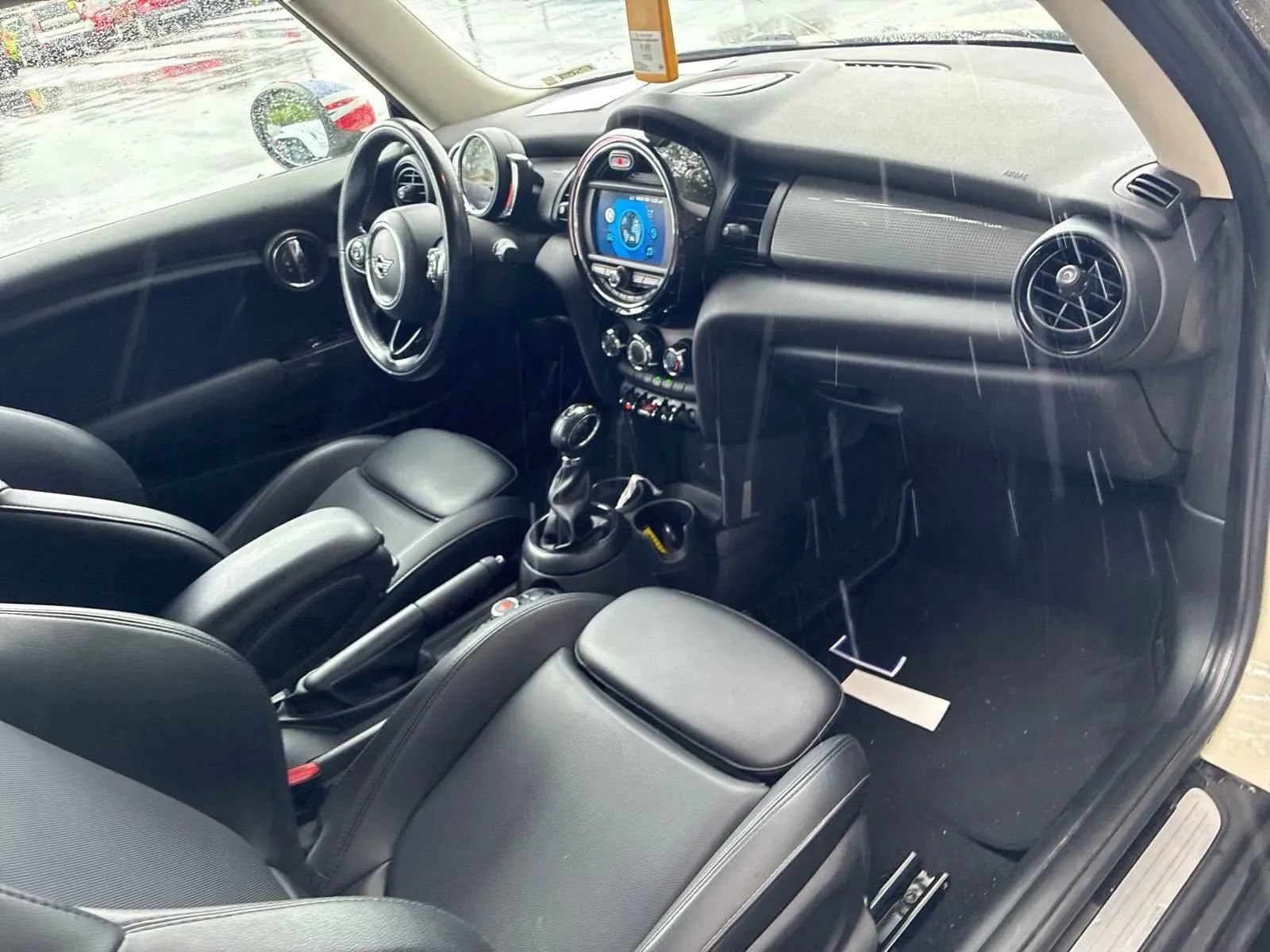 Used 2019 MINI Cooper 2-Door Hardtop FWD image 3